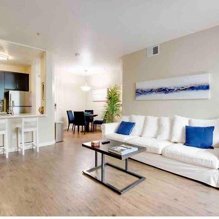 The Nest A Spacious 1 Bedroom Apartment With A Pool View Лос Анджелис Екстериор снимка